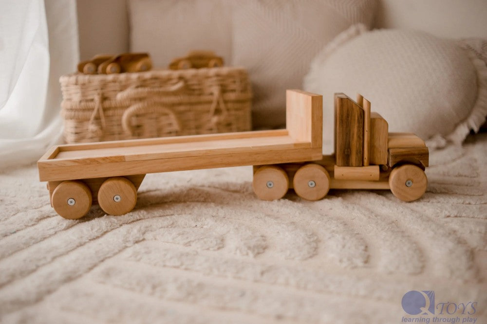 Wooden Flatbed Tractor/Trailer